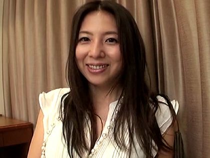 若妻から熟妻まで☆恥じらいつつも妖艶に乱れる人妻たち｜サンプル1