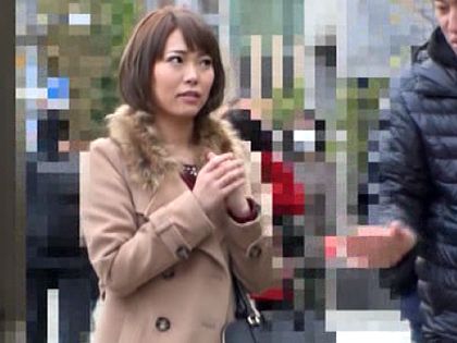 「ゴム着けて下さい…」ナンパした人妻に無許可で中出し in築地｜サンプル1