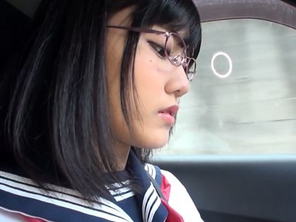 眼鏡っ娘JKが温泉宿で教師の言いなり！巨乳を揺らして中出しSEX｜サンプル1