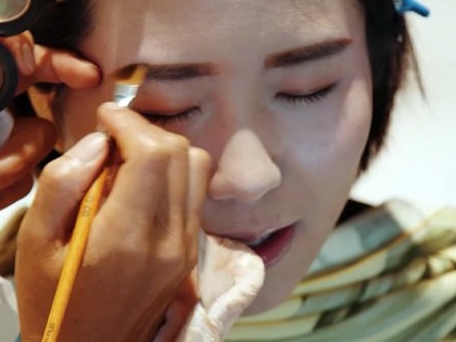 AV女優3人の素顔から撮影の裏側まで密着！｜サンプル2