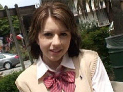 青い目の制服ガール5人！生ハメ中出し交流♪｜サンプル1