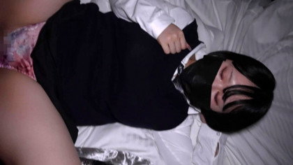 ｢待って、急…！｣慣らさずズブリ！むっちり巨乳娘とハメ撮り｜サンプル画像3