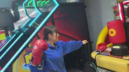 ジャージ姿の後輩をお持ち帰り！デカ尻が波打つ激ピスで種付け｜サンプル画像1