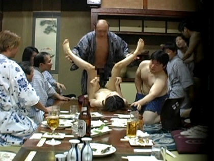 旦那の会社の忘年会で██された人妻｜サンプル5