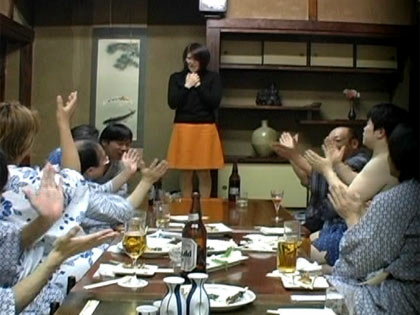 旦那の会社の忘年会で██された人妻｜サンプル1