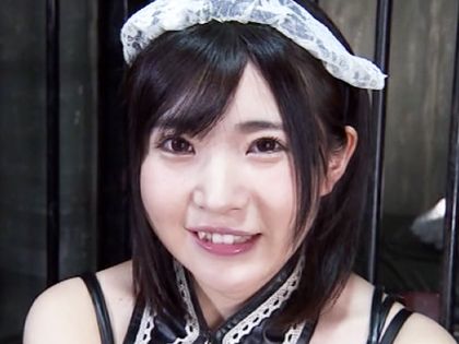 ノドが感じるパイパンメイド 窒息イラマSEXでハメ潮アクメ｜サンプル1