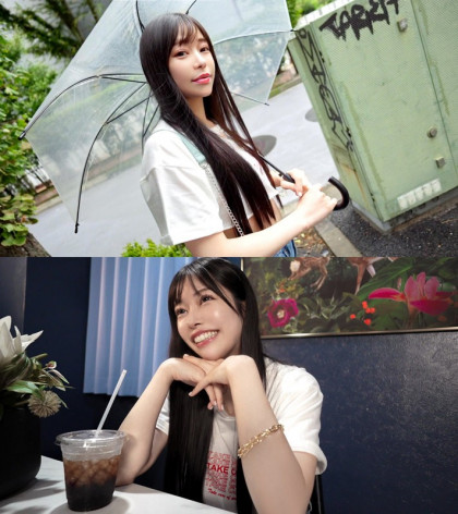 下着をズラしてズブッ！人気配信者のマ○コに精子を発射☆｜サンプル画像1