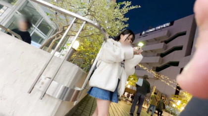 5P・イラマ・中出し!!ミニマムボディの童顔娘を男4人で好き放題!｜サンプル画像5