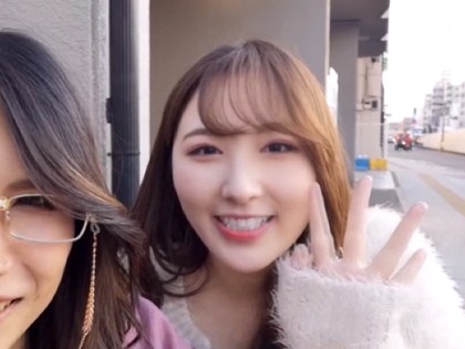 巨乳娘が素人男性を逆ナン☆ヤリマンワゴンで中出しH｜サンプル1