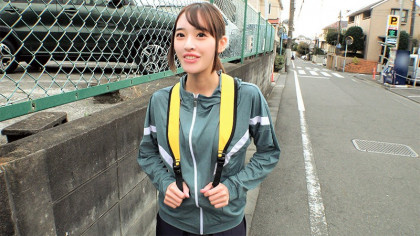 1発射10万円に陸上女子が挑戦！手・口・ま○こを使って11発射！｜サンプル画像1