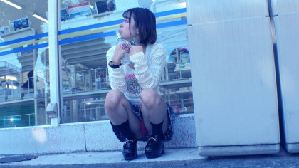 ショートボブのバンギャをライブ中に貪り生ハメピストン！｜サンプル画像1