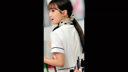 中出し███されながらガシマンで潮吹いちゃう美容部員｜サンプル画像1