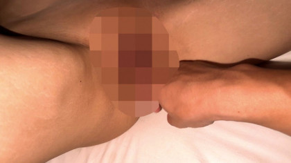 ピストンに合わせて揺れる巨乳！眠る無抵抗ボディをハメ撮り｜サンプル画像3