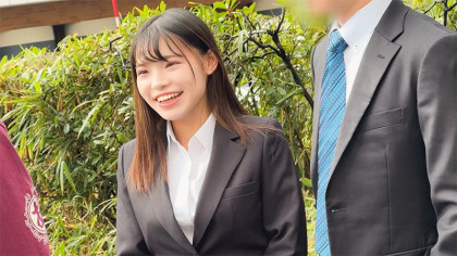 上司と部下がSEXで賞金!? 笑顔で生チ○ポを求めるエッチなOL｜サンプル画像1