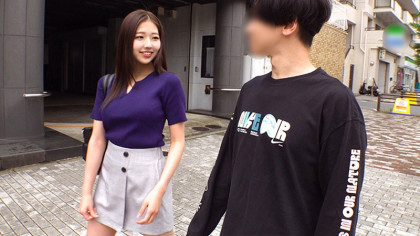 ｢触ってあげようか？｣弟チ○ポに興味津々でニコニコな巨乳姉☆｜サンプル画像1
