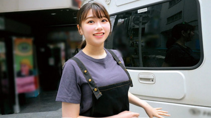 心優しき花屋のおねえさん♪ムッチリボディに童貞チ○ポは暴発!?｜サンプル画像1