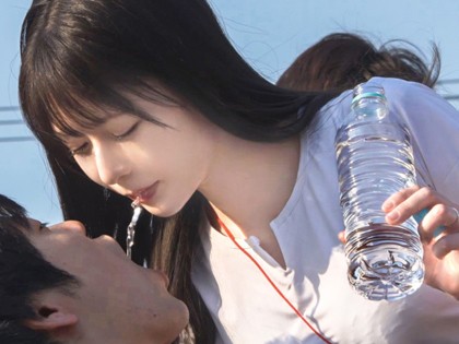 駅○ドキュメンタリー 選手の心とカラダを献身的に支える監督妻｜チャプター1サンプル画像