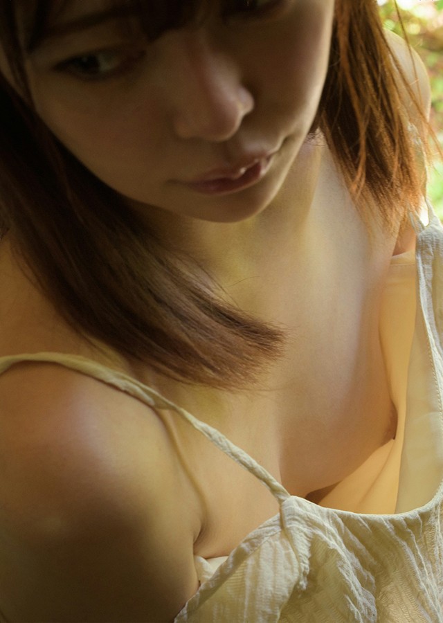 夏 駆ける 空 Blue sky Blue. 森日向子【ヌード写真集】｜サンプル3