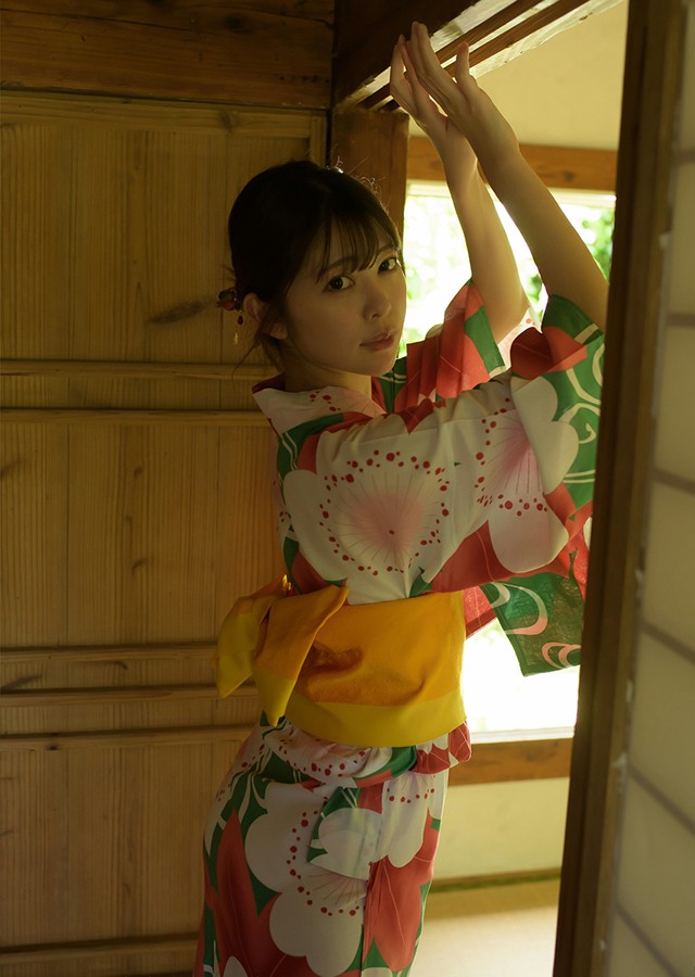 夏 駆ける 空 Blue sky Blue. 森日向子【ヌード写真集】｜サンプル6