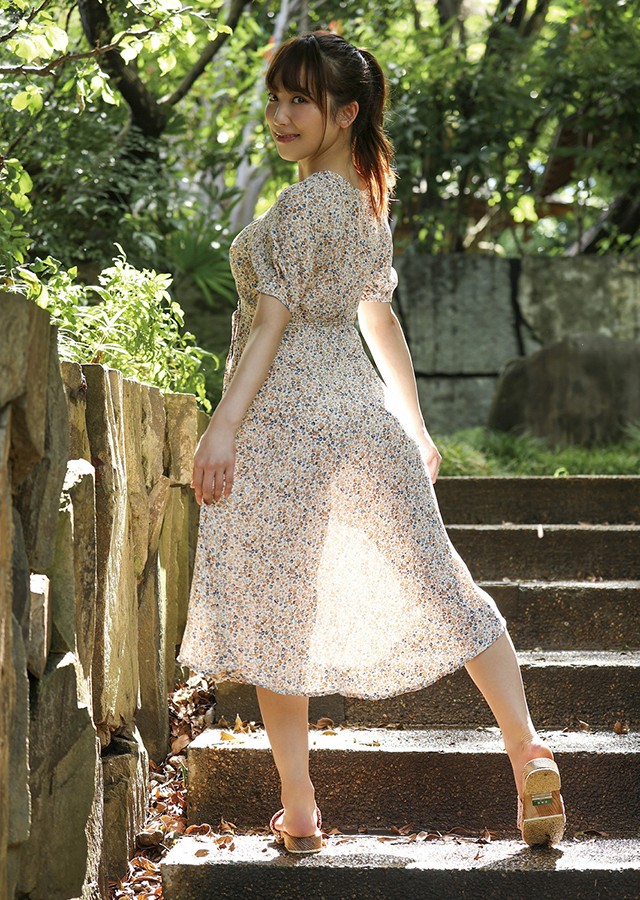 淡い欲情 倉多まお【ヌード写真集】｜サンプル1