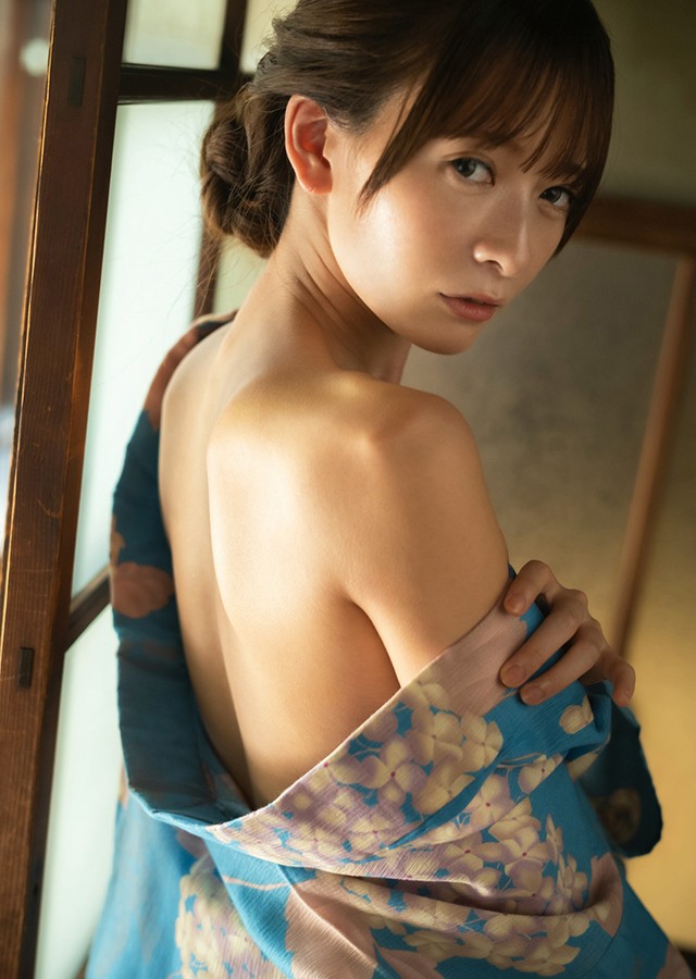 NON IN KYOTO 野々浦暖【ヌード写真集】｜サンプル5