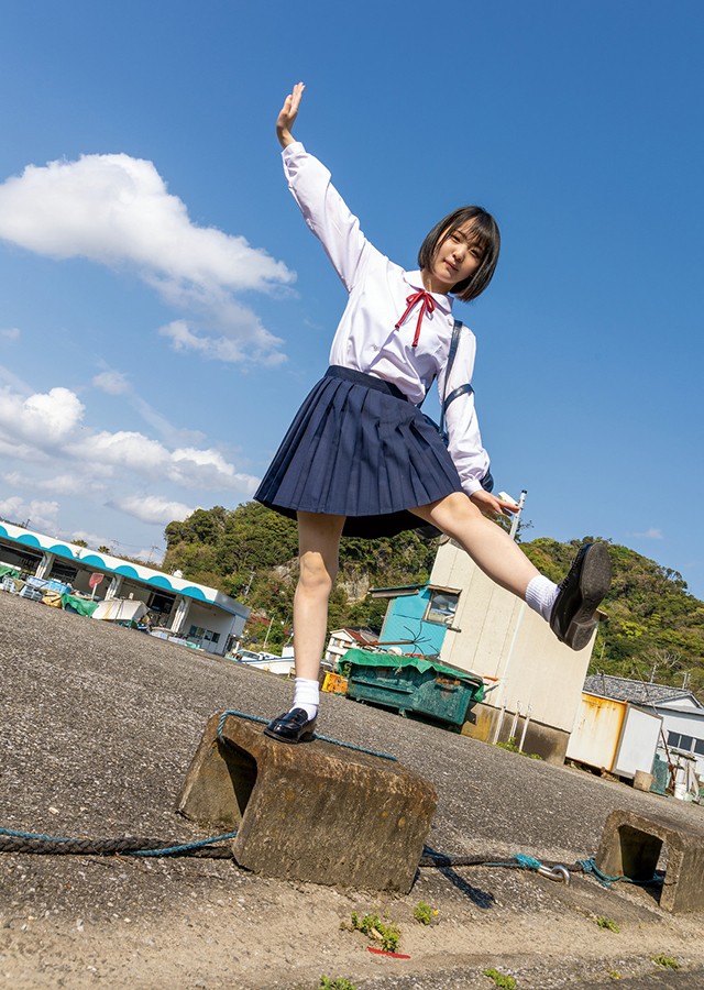 同級生 美ノ嶋めぐり【ヌード写真集】｜サンプル1