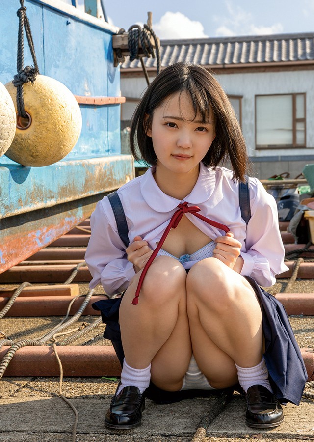 同級生 美ノ嶋めぐり【ヌード写真集】｜サンプル2