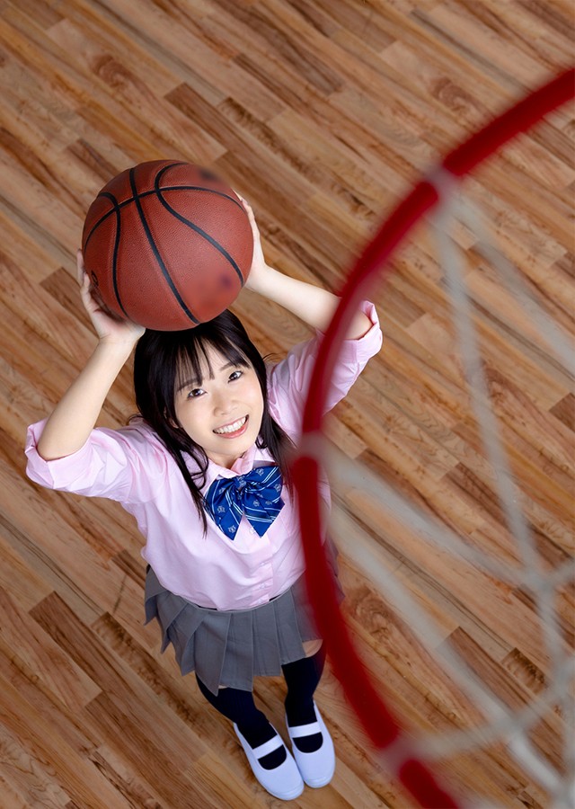 青春＃アオハル 渡辺まお【ヌード写真集】｜サンプル1