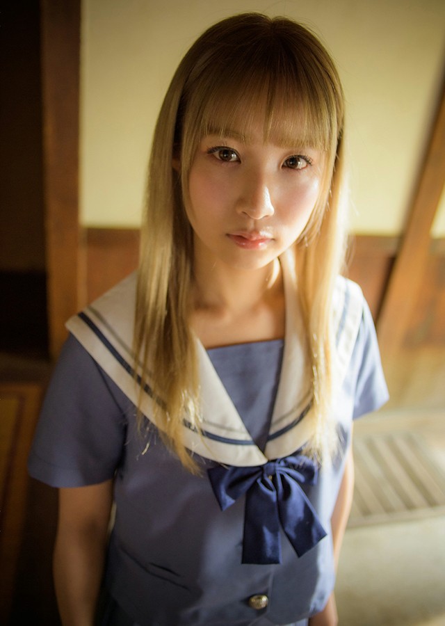 夏夢 栄川乃亜【ヌード写真集】｜サンプル1