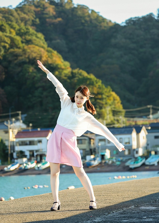 幼な少女 天然美月【ヌード写真集】｜サンプル5