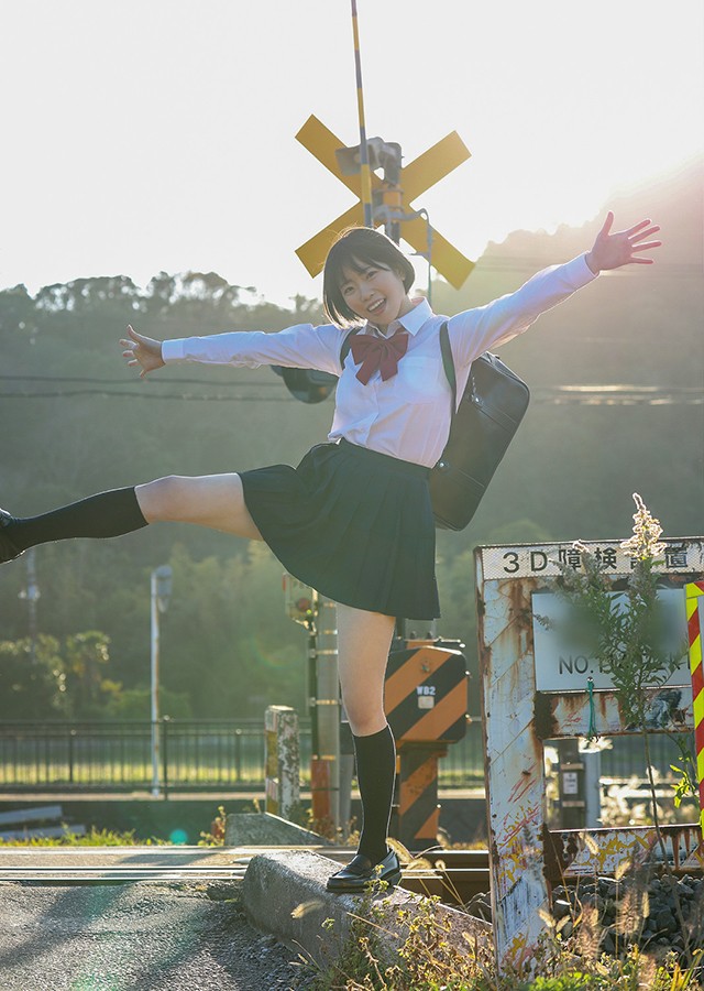 初恋の人 朝日りん【ヌード写真集】｜サンプル1