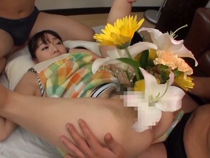 フラワーショップ店員が博多弁で大量潮ジョバ中出し｜チャプター3サンプル画像