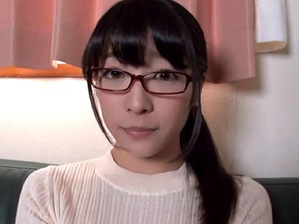 メガネのいいなりおねえさんとエッチ♪3Pで連続顔射｜サンプル1