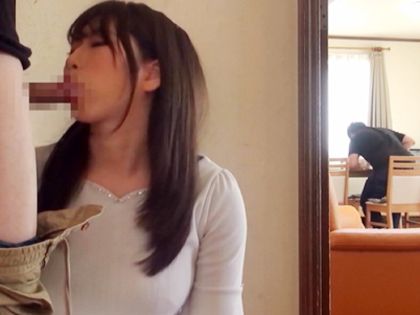 近所の巨乳妻たちを催○術でメス犬に！夫がいるのに連続中出し3P｜チャプター1サンプル画像