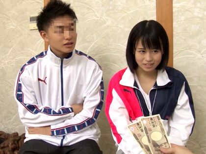 SEXすれば賞金20万!?男子部員と女子マネが混浴素股ミッション｜チャプター1サンプル画像