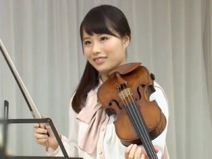 完奏出来たら100万円!?音大生が巨根SEXしながら演奏に挑戦｜サンプル1