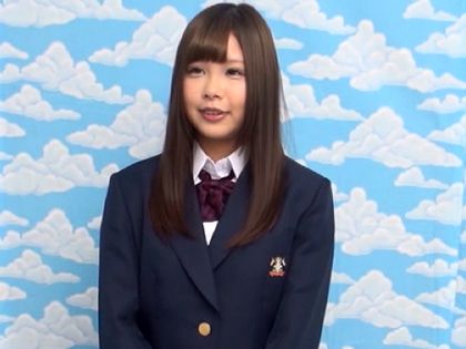 JKはデカチン好き!?素股のはずがズボッと中出し｜サンプル1