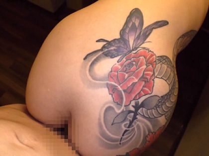 ｢出して♪｣タトゥー有りの美人ギャルJKを中出しハメ撮り｜チャプター2/サンプル4