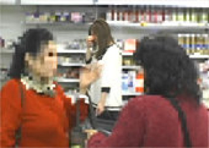 巨乳娘の羞恥浣腸プレイ/稲森エレナ｜サンプル4