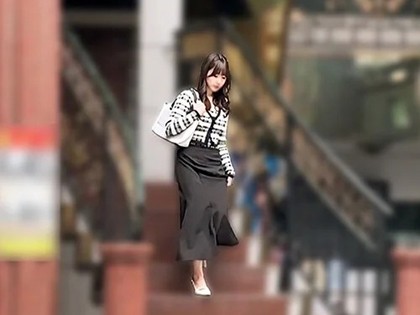 激しく責めればケイレン絶頂！デカ尻キャバ嬢にドテ射＆中出し｜サンプル画像1