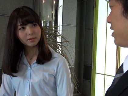 デリヘル嬢が会社の同僚!?脅してハメたら中出しできちゃった｜サンプル1