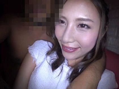 「こっちの方が気持ちイイ♪」ゴム無しでヤリまくる淫乱妻｜サンプル1