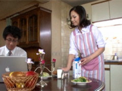 夫の前でソープ講習!堕ちた巨乳熟妻｜サンプル1