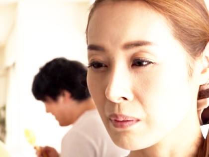 代理出産のため熟女が娘の夫とナマSEX☆その快感が忘れられず…｜サンプル1