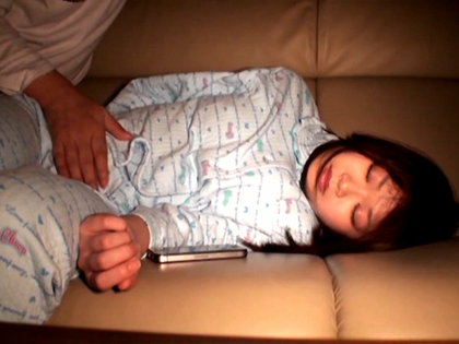 ███を盛られて寝ている妹に夜這い███する鬼畜兄｜サンプル1