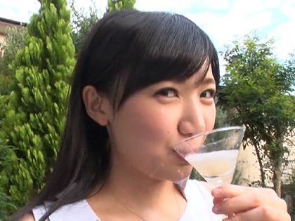 連続フェラで次々と搾精☆大量ザーメンを飲み尽くしちゃう女の子｜サンプル6