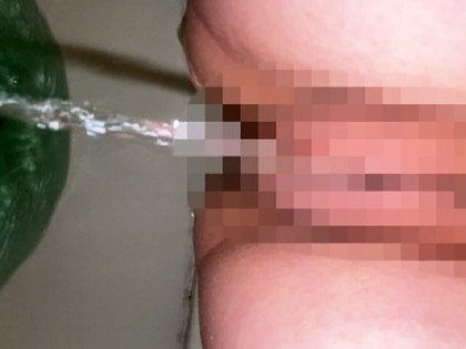 旦那が投稿したデカ乳妻のHな動画 熟睡してるのにズボズボ｜サンプル6