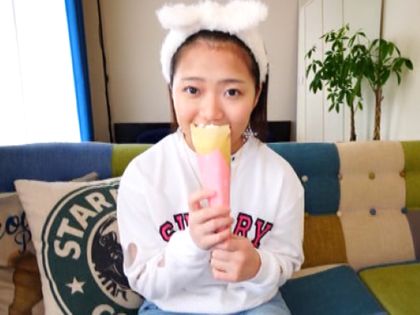 「ハダカを人に見せたい♪」すっぴん素人娘と中出し3P｜サンプル1