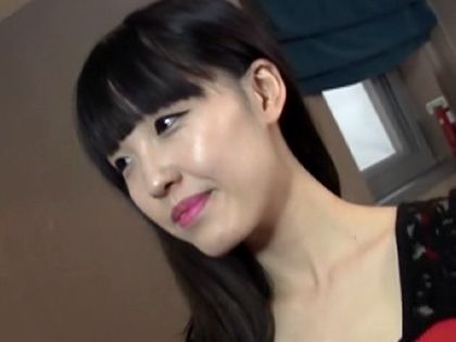 スレンダー黒髪の韓国人女子に迫ってSEX♪