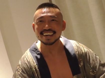 タチのはずのイカつい中国人が逆に責められ悶絶